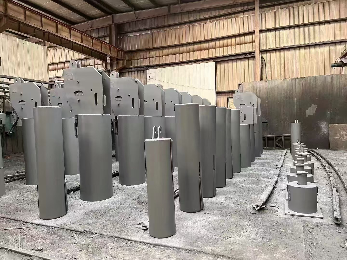 抚顺市固定支架聚氨酯管托 - 方案